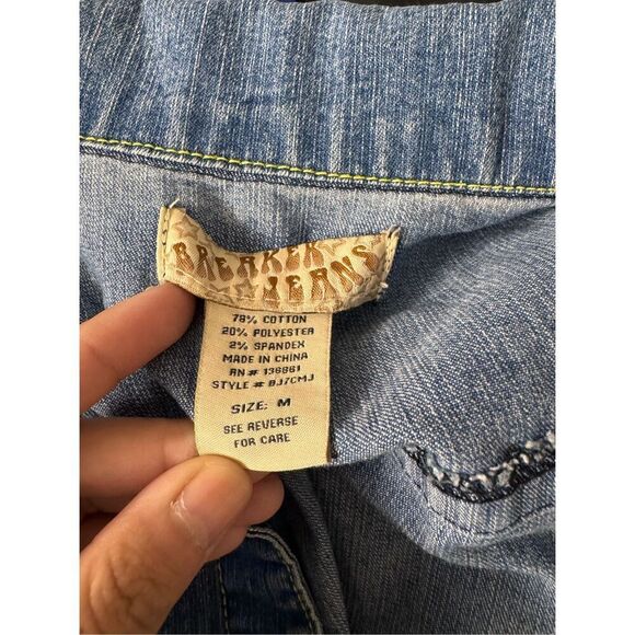 Long sleeve Jean jacket size medium - Picture 6 of 6